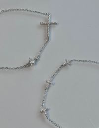 Pulseira Cruz Ponto de Luz / 3 Cruz Prata 925 Banho Ródio e Zircônias