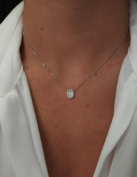 Colar Nossa Senhora Oval Pequeno Prata 925 Banho Ródio e Moissanite
